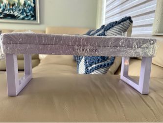 KiaraSky Nail Arm Rest