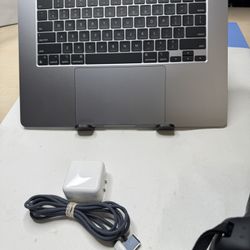Apple MacBook Air 15.3” – M2 Chip – Apple Certified Refurbished – Model A2941