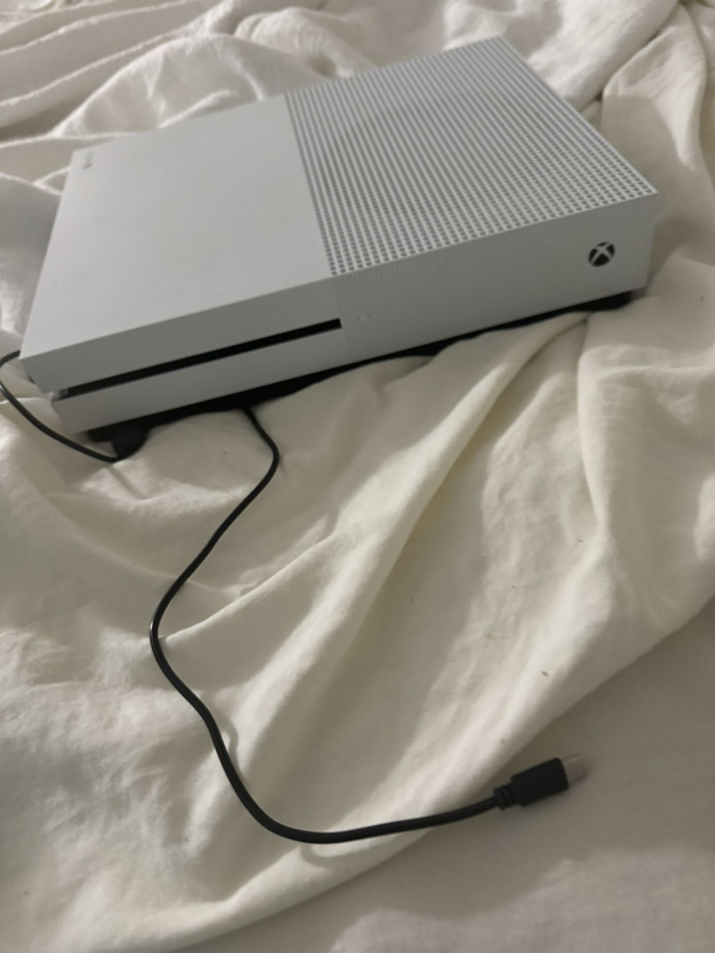 Xbox One S