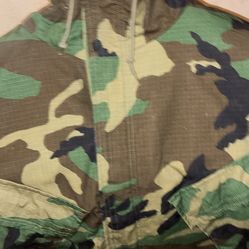 USMC Chemical Protect Overgarment Woodland Trousers And Jacket Size Medium Fits Like A Large. Try it On