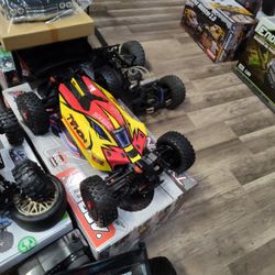 ARRMA Typhon 4x4 Mega RC Buggy Brand New 1/8 Scale Brushed Electric Ready To Run 