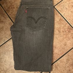 Levi’s Jean’s Size 33x32
