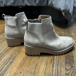 Cute Beige Boots