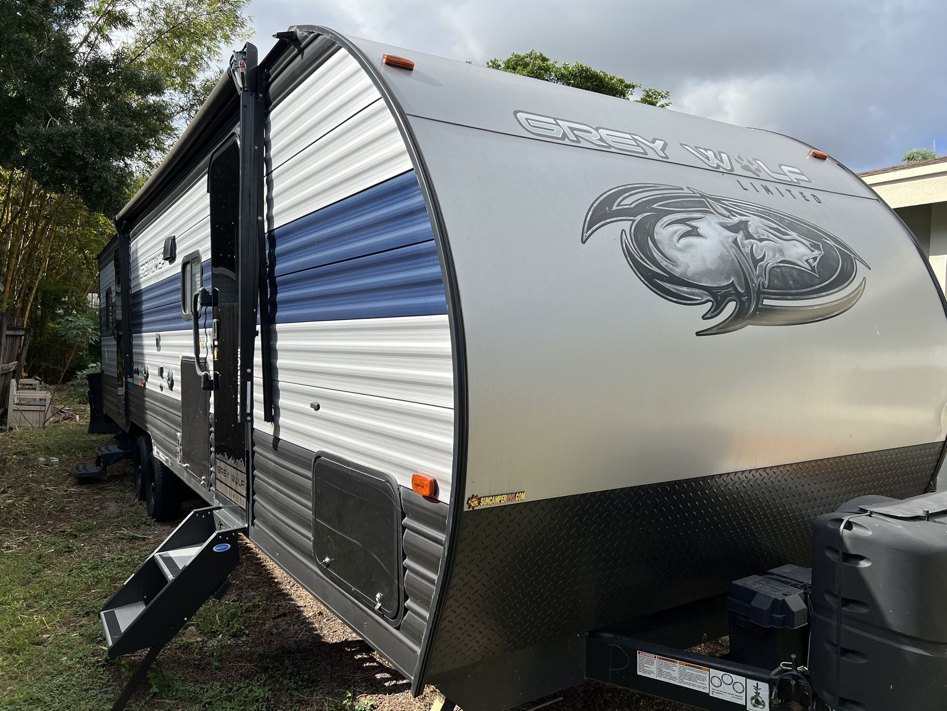 2020 GREYWOLF TOY HAULER