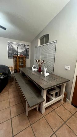 Solid 8ft farm style table