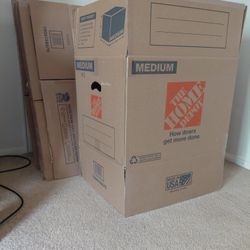 15 Medium HD Boxes With Handles $25 No Delivery 