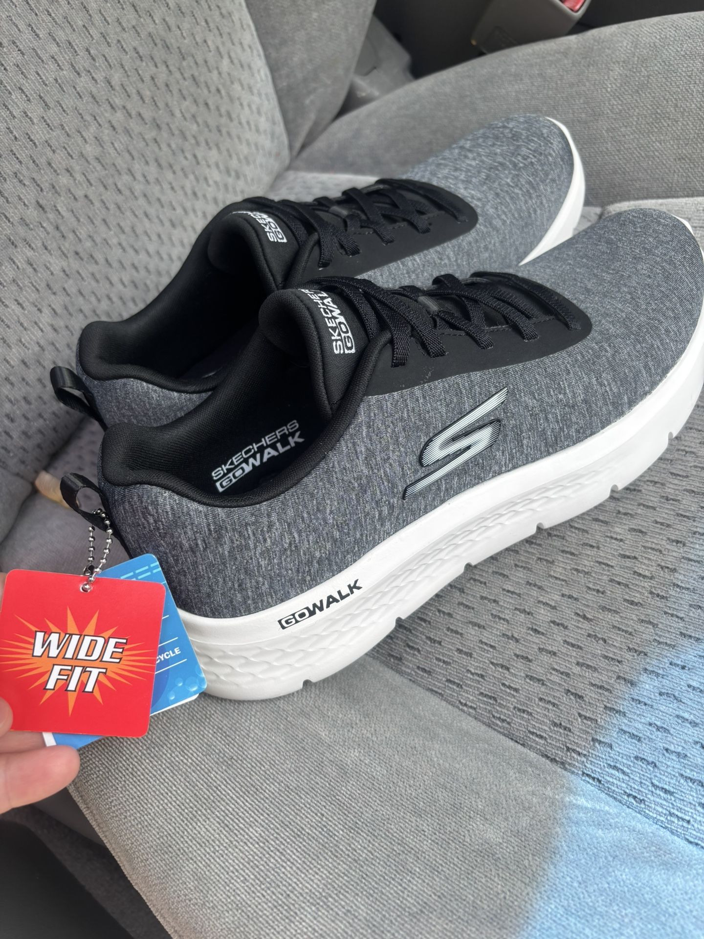 Women’s Sketcher shoes