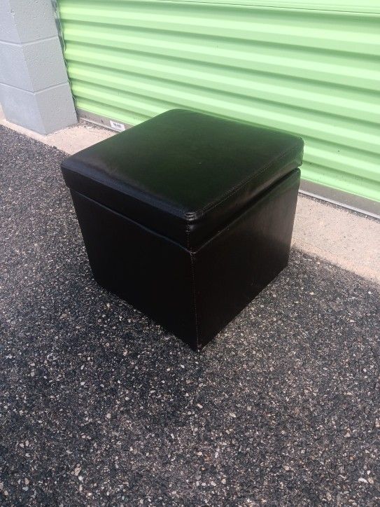 Ottoman With Storage
