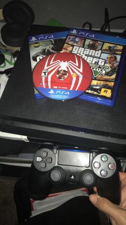 PS4 Slim + Games