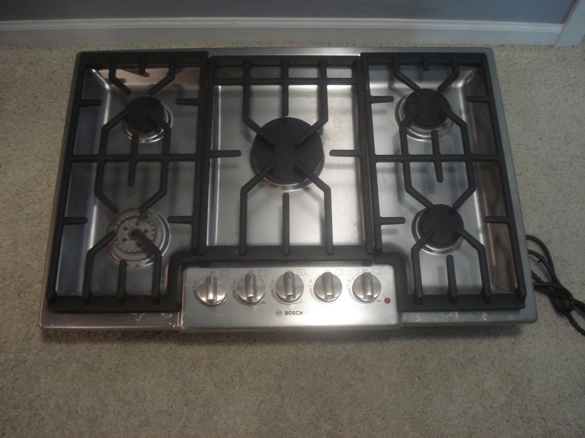 Bosch 5 Burner Natural Gas Cooktop