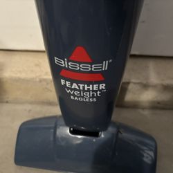 Bissell Featherweight Bagless Vacuum 