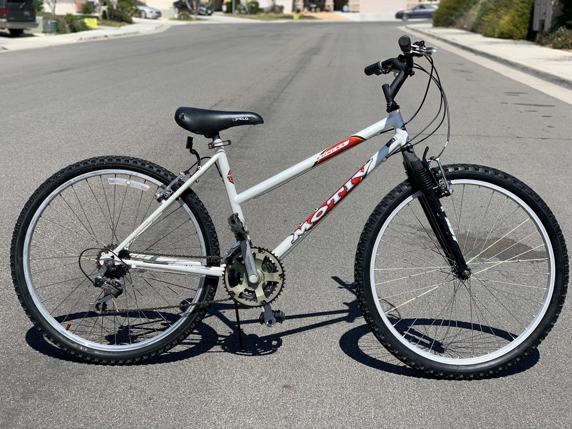 Motiv mountain bike 21 speed 2025