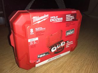 Milwaukee HOLE DOZER 8-Piece Bi-Metal Hole Saw Kit 🛠️