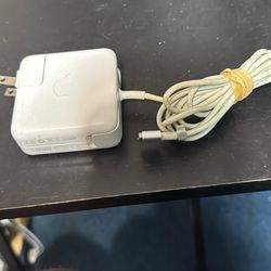 Snap & Charge: Next-Gen Device Power