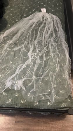 Davidās Bridal Ivory Veil Elbow length
