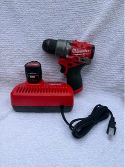M12 FUEL 1/2 in hammer drill/driver kit
