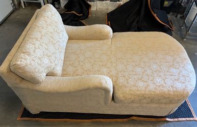 Fainting chair