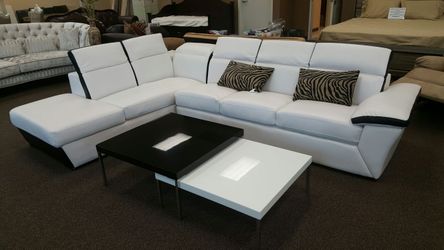new In box sectional white and black