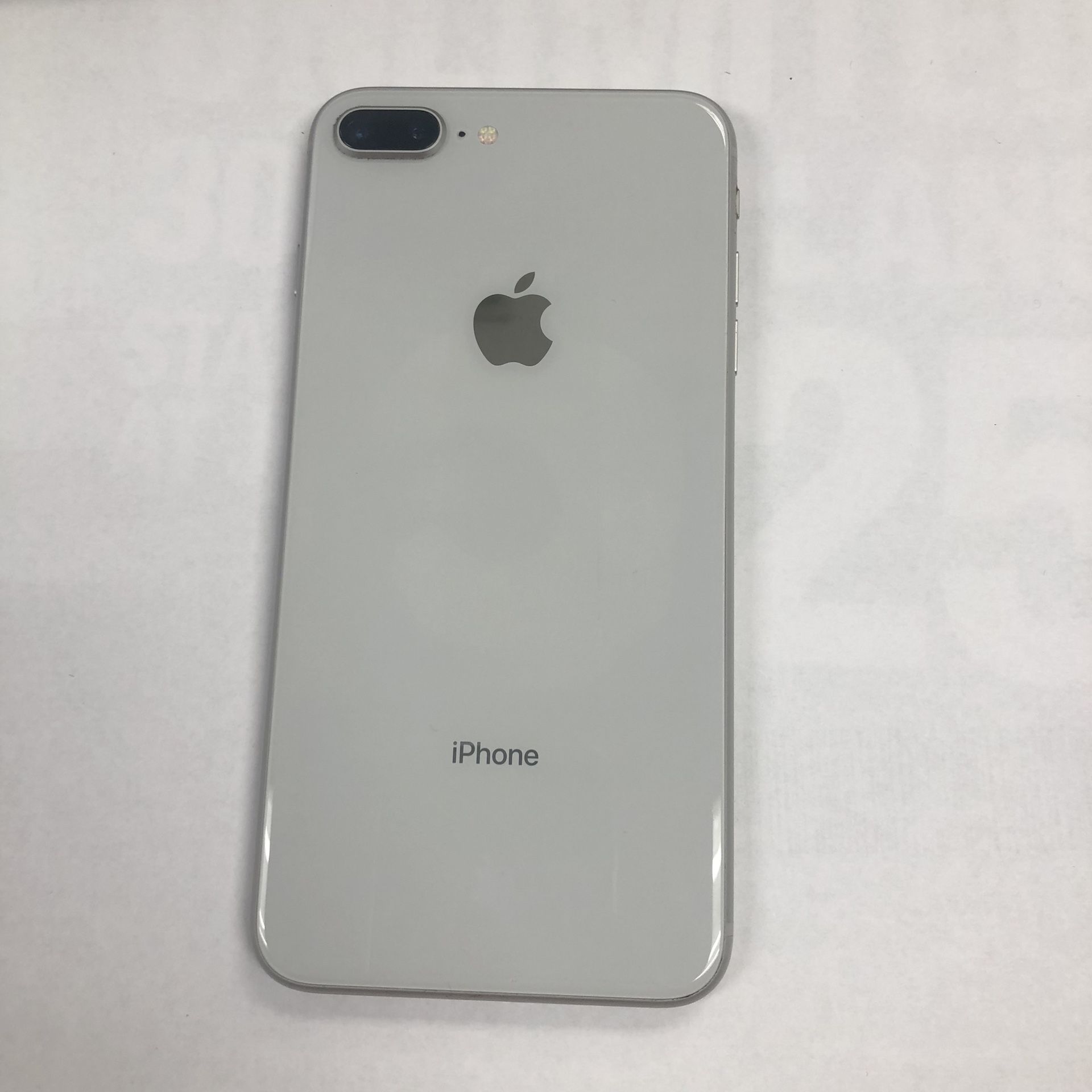 Factory Unlocked iphone 8 plus , sold with store warranty