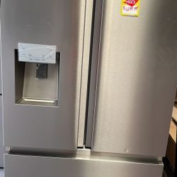 HISENSE HRF254N6TSE 25.4-cu ft French Door Refrigerator