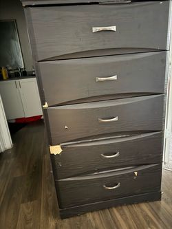 Dresser