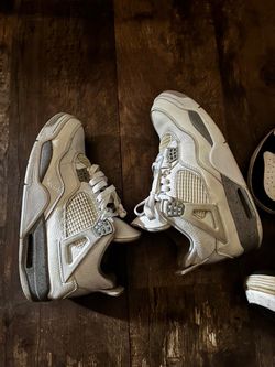 White oreo 4s size 9