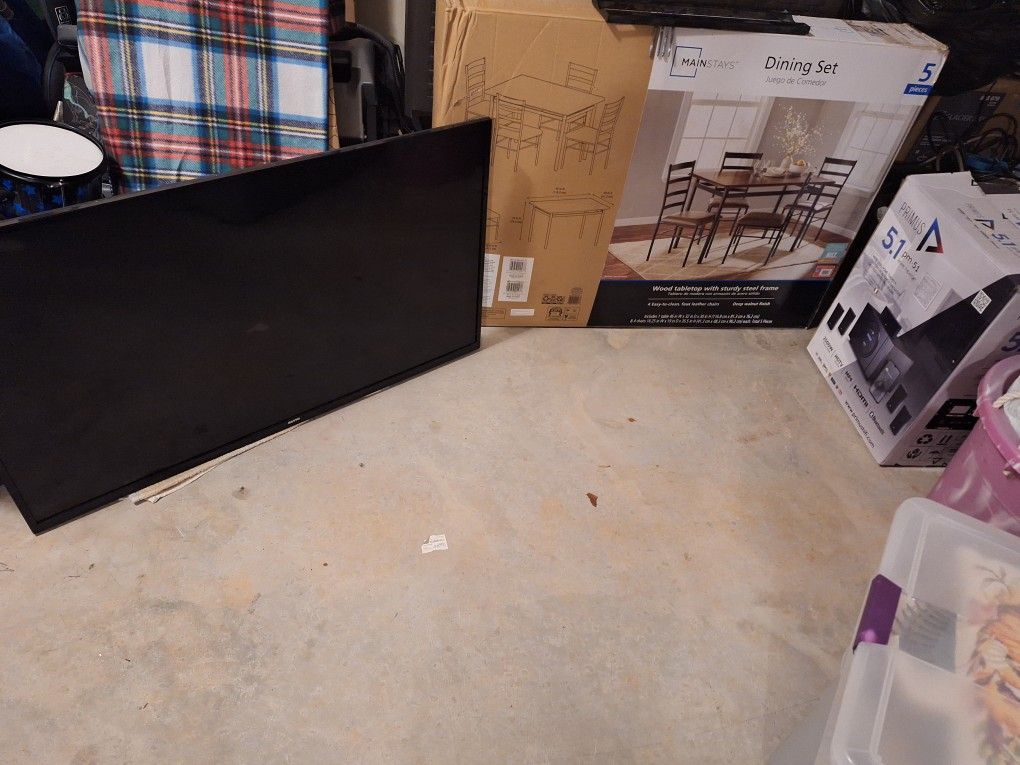 !!! 50" SANYO TV + DINING SET + HOME SURROUND SOUND SYSTEM!!!