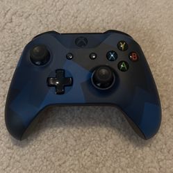 Dark Blue Xbox Controller 
