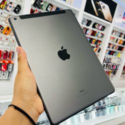 iPad 7th gen 32GB WiFi lte