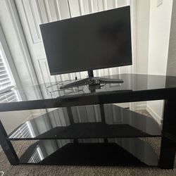 Tv Table $200 and  Monitor LG 17” $80