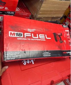 Milwaukee m18 brad nailer kit