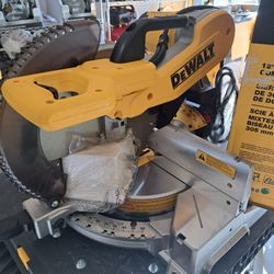 DEWALT

15 Amp Corded 12 in. Compound Double Bevel Miter Saw