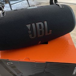 JBL XTREME 3  ( Bluetooth Speaker)