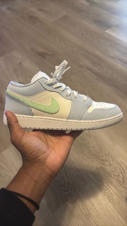Jordan girls aj1