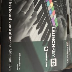 Novation Launch key 25 
