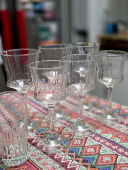 Various glassware sets!