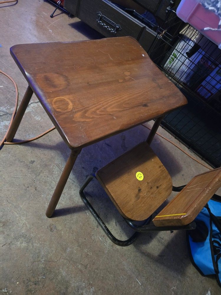Kids Play Desk And Chair
