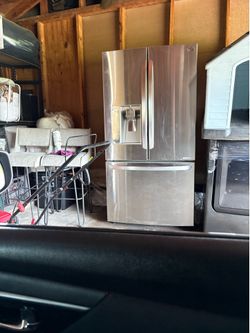 ICE BOX FOR SALE
