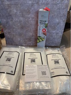 Chef Preserve Vacuum Sealer and 30 vacuum bags