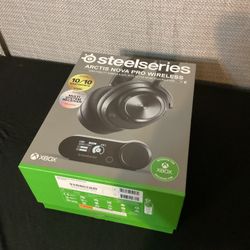 Wireless gaming headset for Xbox