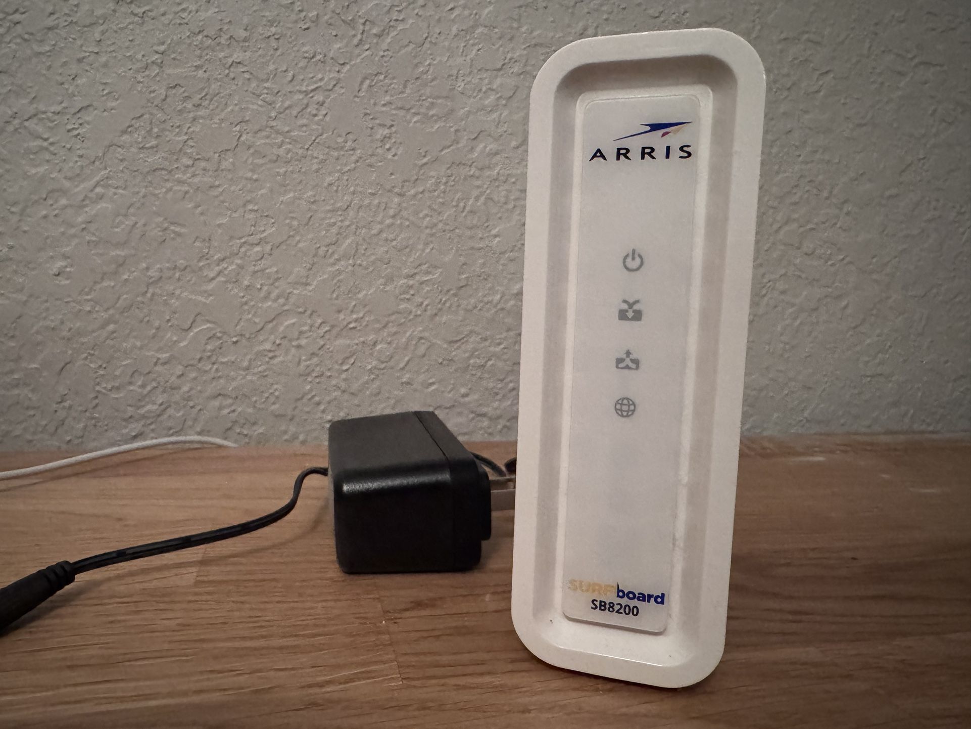 Arris SB8200 Gigabit Modem