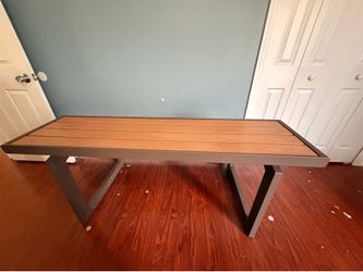 Convertible bench / table