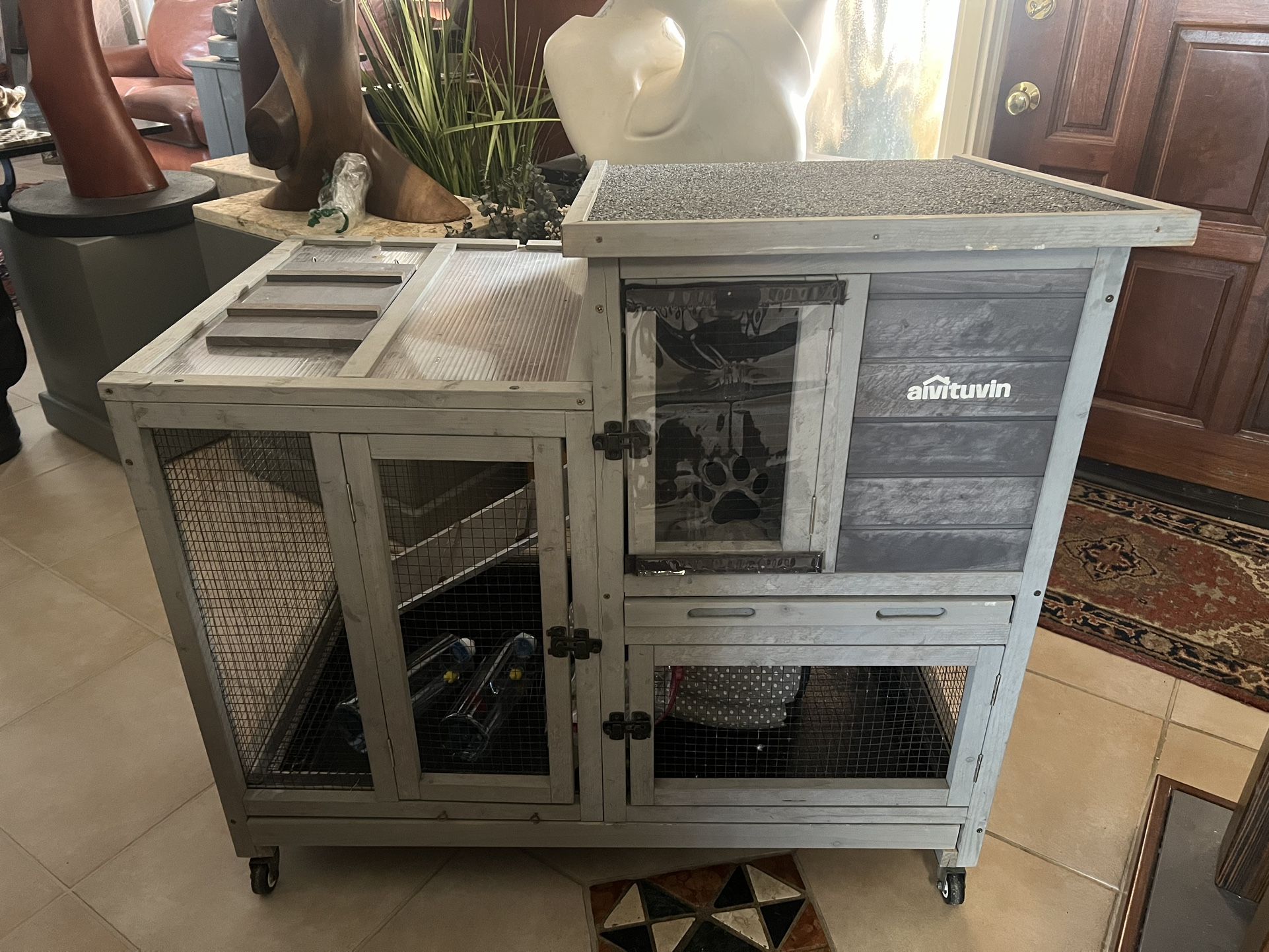 Rabbit/ Guinea Pig Hutch