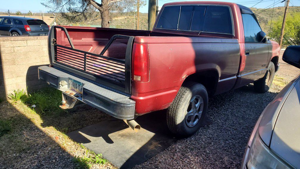 OBS Chevy GMC Fifth Wheel Tailgate And Chrome Bumper