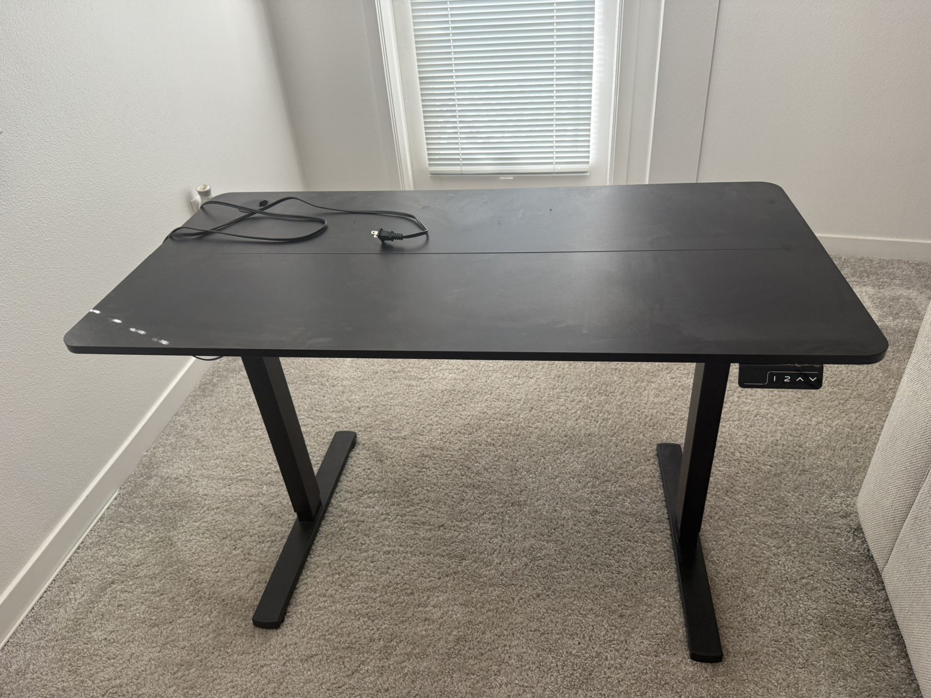 Electric Height Adjustable Standing Desk