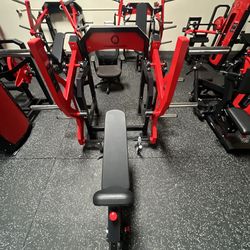 QLI INCLINE ROW MACHINE