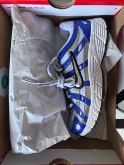 Boys Nikes