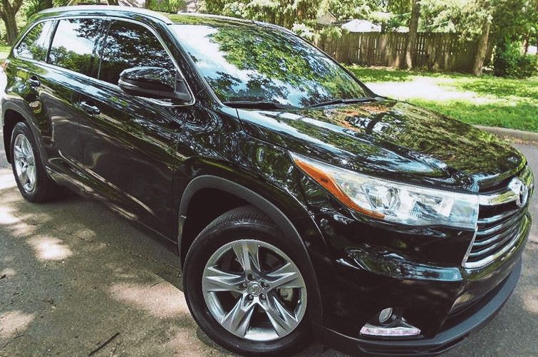ForSaleByOwner2O15 Toyota Highlander PriceFIRM$18OO