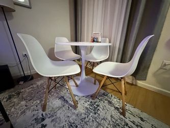 Round White Table & 4 Chairs