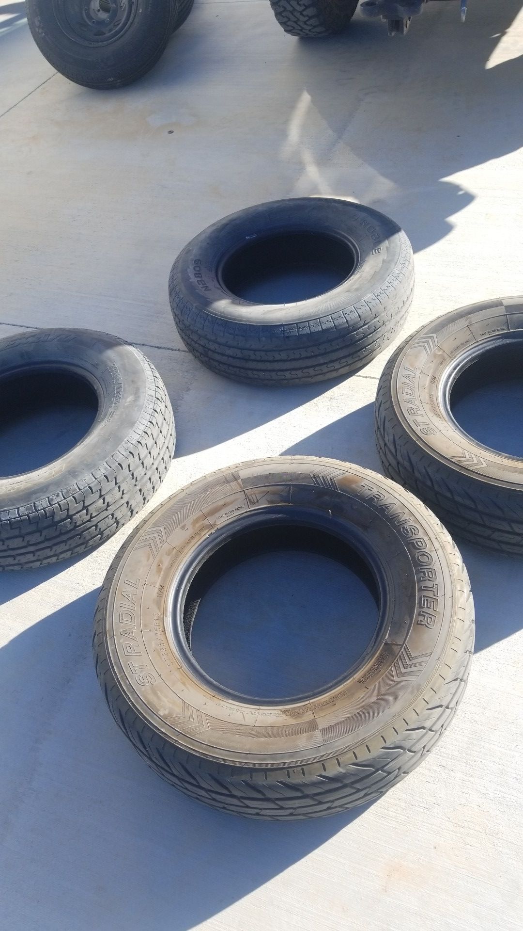 4 Trailer tires 225 75 15 10ply